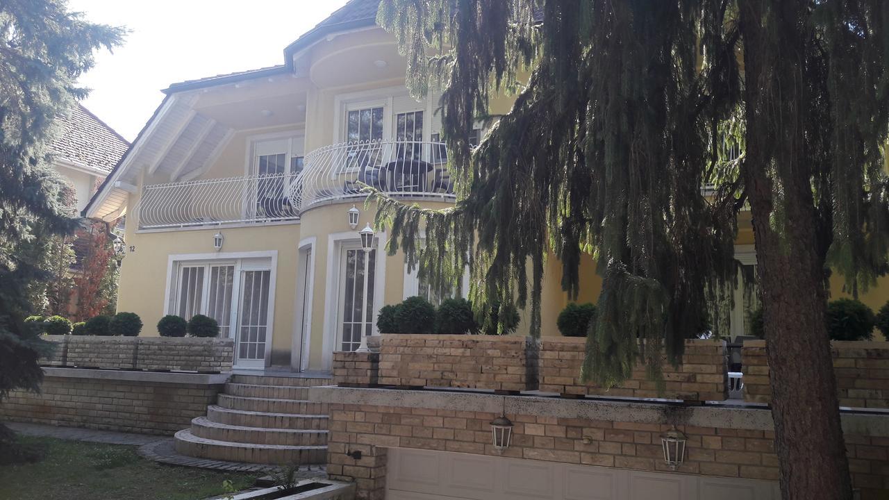 Bed and Breakfast Pero Panzio Debrecen Exterior foto