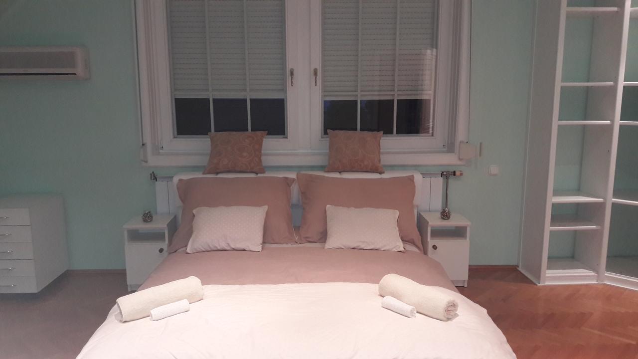 Bed and Breakfast Pero Panzio Debrecen Exterior foto