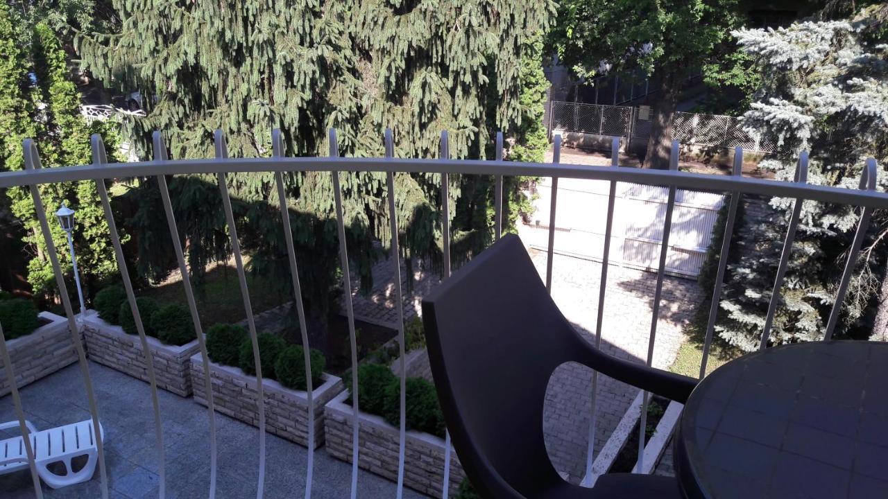 Bed and Breakfast Pero Panzio Debrecen Exterior foto